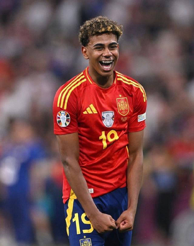 哈兰德：在伯纳乌赢球感觉很棒；欧冠54场55球？为此感到自豪（哈兰德：伯纳乌客胜太棒；欧冠54战55球，我很自豪）