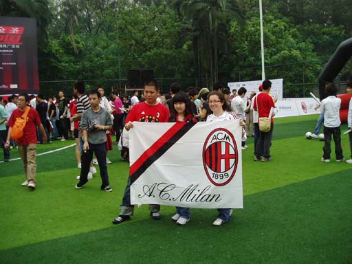 孔蒂：祝贺球员们，必须对他们说谢谢、谢谢、再谢谢（孔蒂盛赞球员：祝贺全队，连声致谢——谢谢、谢谢、再谢谢）