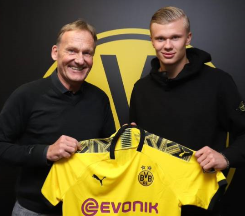 齐沃：老队员很好地接纳了年轻人；我们清楚弗拉泰西的重要性（齐沃：老将积极拥抱新人，我们深知弗拉泰西的价值）