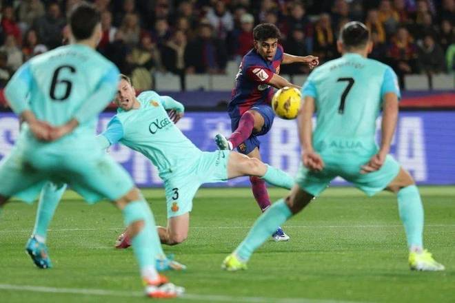 记者：申花队昨天傍晚抵达天津，出征的队伍中没有门将薛庆浩（记者：申花昨傍晚抵达天津，出征名单未见门将薛庆浩）