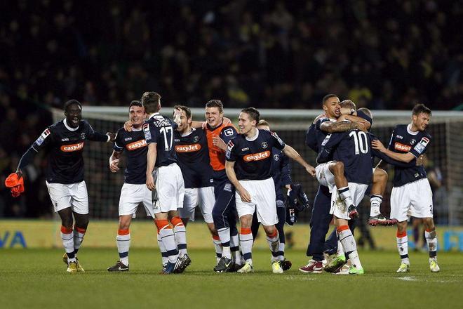 剑南春丨拜仁3-1逆转圣保利，迪亚斯传射，格雷罗、雅克松建功（剑南春丨拜仁3-1翻盘圣保利：迪亚斯一传一射，格雷罗与雅克松破门）