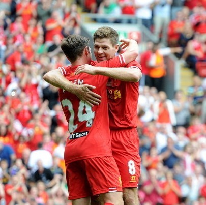 跟队：多特在与狼队谈法比奥-席尔瓦转会，预计本周将加速（队记：多特与狼队就法比奥-席尔瓦转会洽谈中，本周有望加速推进）